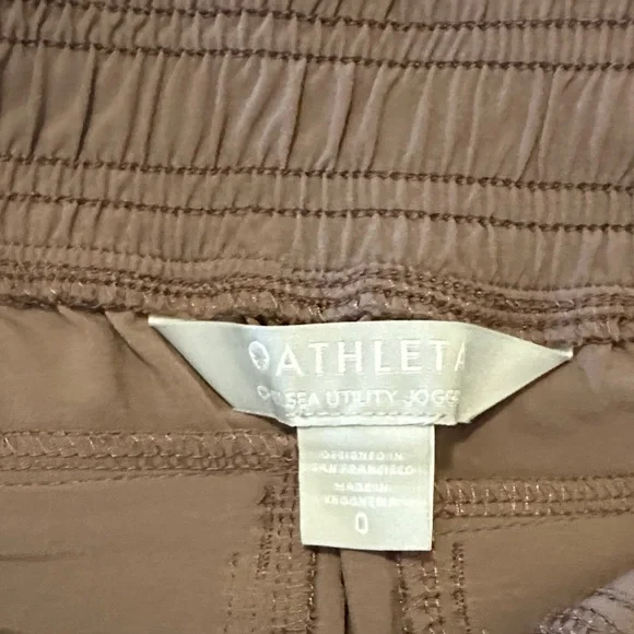 EUC like new Athleta Brown Cargo Jogger Pants size 0 - Picture 3 of 7